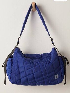 FP Movement Off The Path Carryall Gym Bag (Electric Shock)